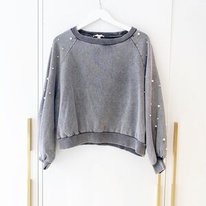 𝅺distressed sweatshirt with pearls from Italy